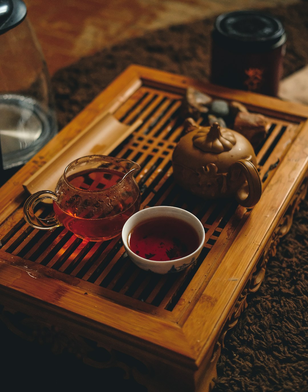 selective-focus-photography-of-cup-of-bowl-beside-brown-teapot-szmge3abe94